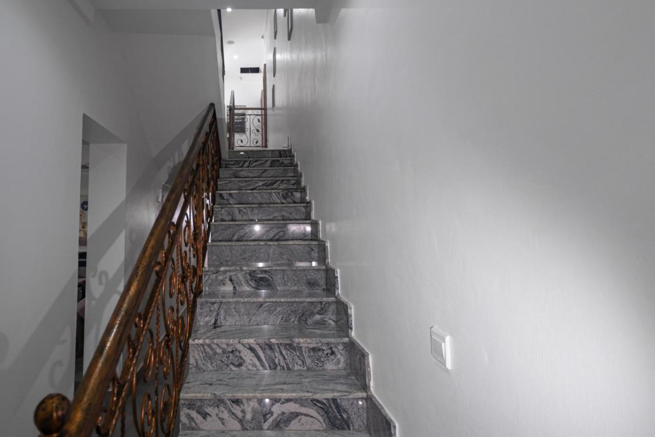 Quest Boutique Hotel Gwarinpa 외부 사진